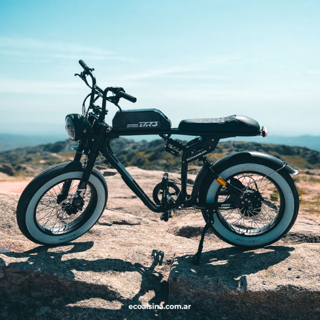 moto-ruedas-anchas-bicicleta-electrica-urbana-plegable-br3-scrambler-currus